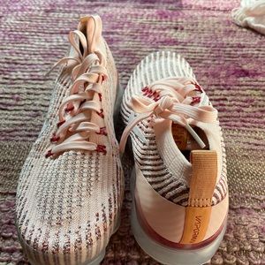 Women's Nike Vapormax - 8.5